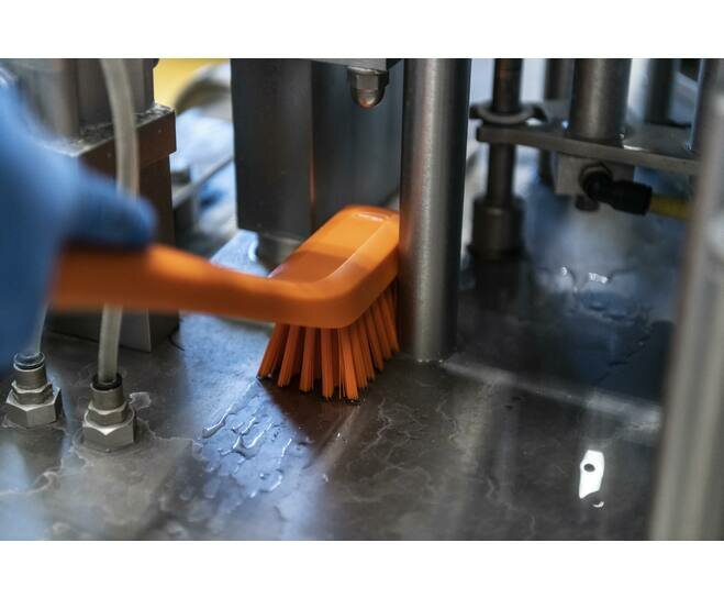 Vikan Lange Afwasborstel Met Smalle Borstel 420mm Oranje