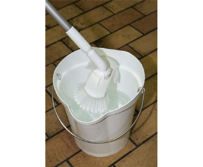 Vikan Hoekverstelbare Zachte  Borstel Met Watertoevoer Wit