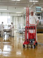 Vikan HyGo 78CM Rood &ndash; Mobiel Reinigingsstation (Werkwagen)